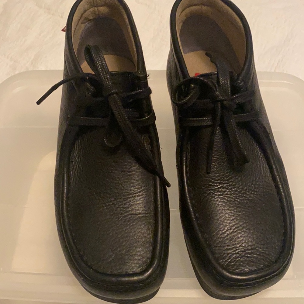 Black Clark wallabies